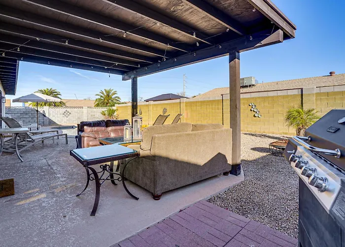 Dom wakacyjny Sports, Trails & More! W/ Pool In